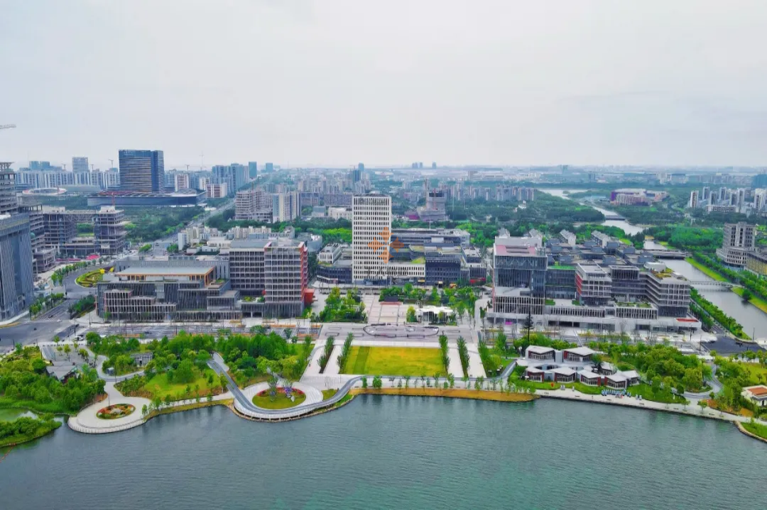 浦東 港城廣場 2000平米 簡裝