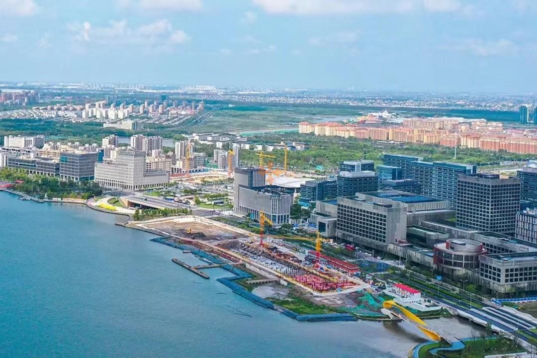 新辰臨港中心